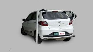 Tata Tiago XT